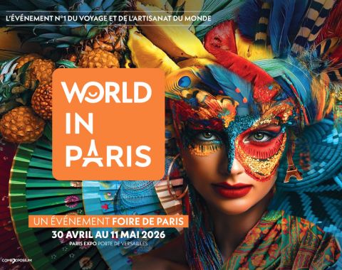 Visuel artistique et coloré représentant la diversité culturelle mondiale, avec une figure féminine stylisée et le logo World in Paris au centre