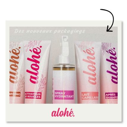 Quatre produits de la marque Aloha, avec des nouveaux packagings, incluant un shampooing, un activateur de boucles, un spray hydratant, un lait capillaire et un après-shampooing.